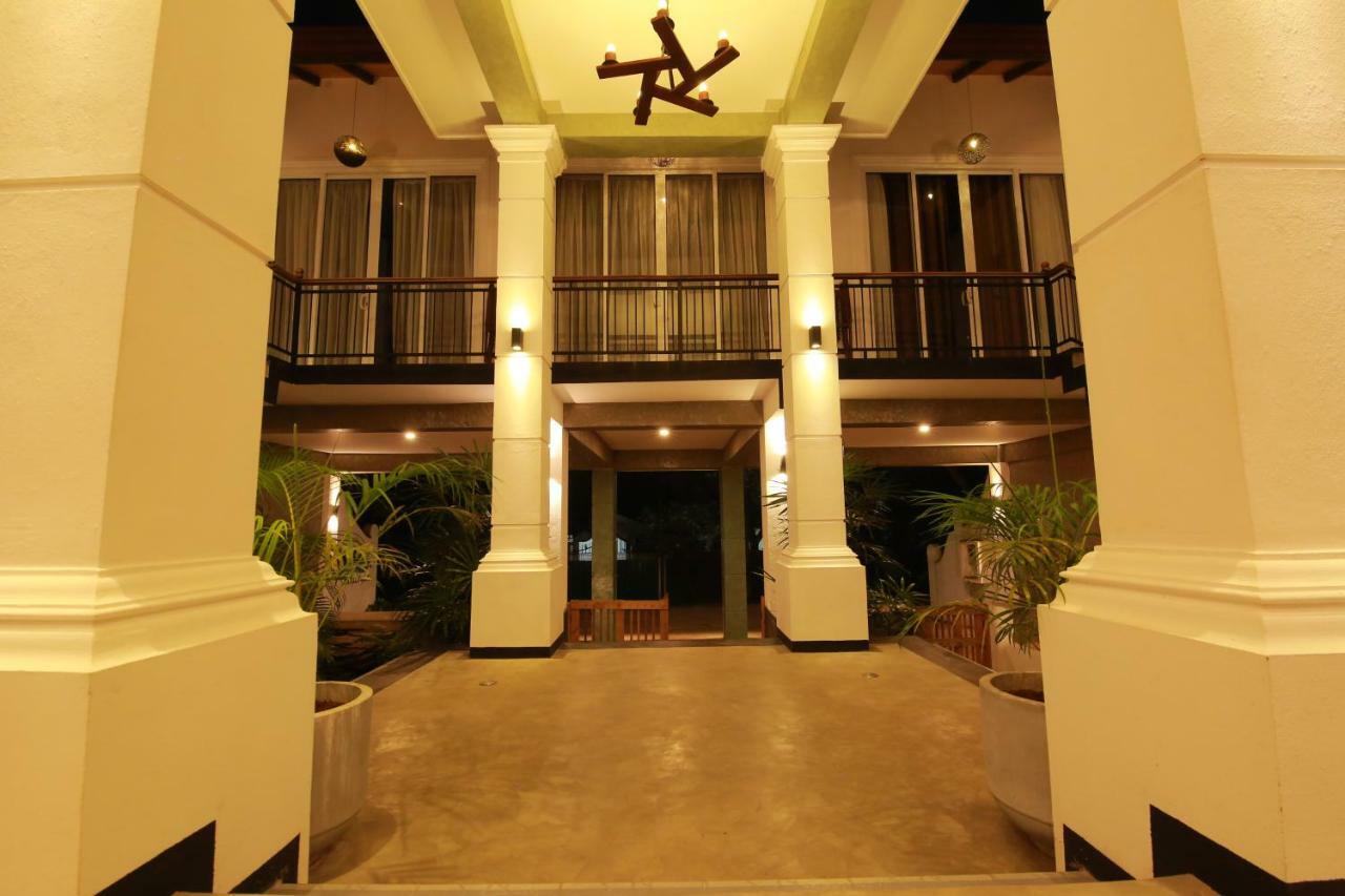 Hotel Hikka Boutique Narigama Exterior foto